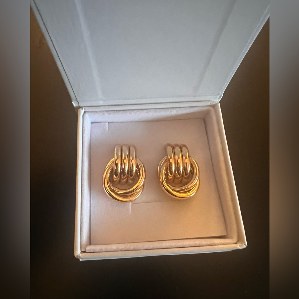 Heaven Mayhem Double Knot Gold Earrings